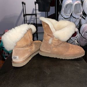 Bailey Button Uggs